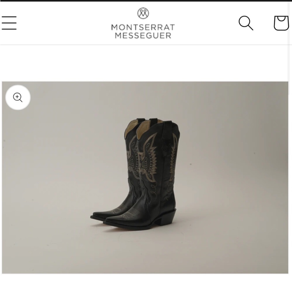 Montserrat Messeguer Black Boots